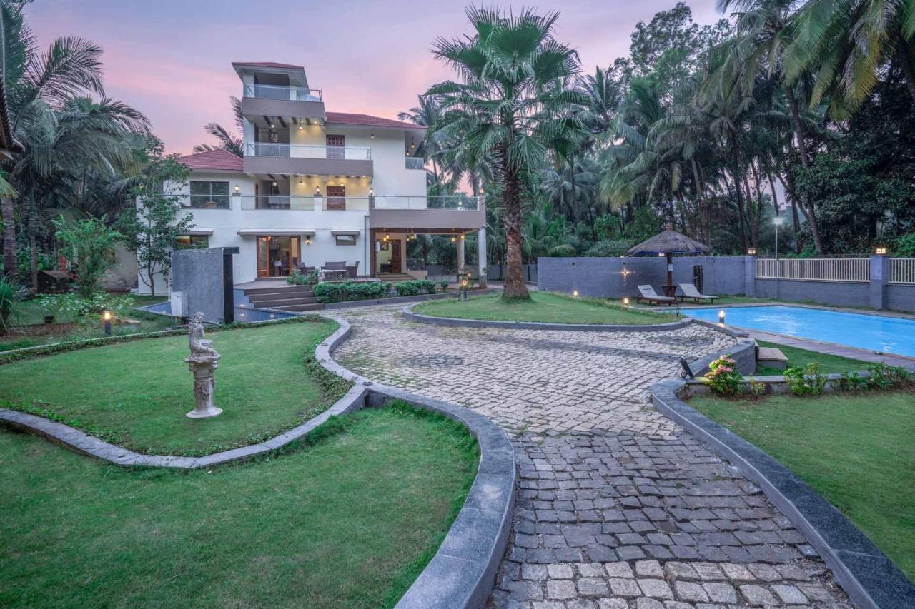 Stayvista At Sparsh Villa Alībāg Buitenkant foto